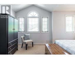 43 GREGORY CRESCENT - 24