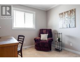 43 GREGORY CRESCENT - 29