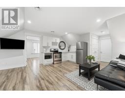 305 MARY STREET - 32