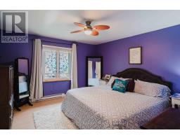 255 ROWE STREET - 13