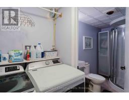 255 ROWE STREET - 18