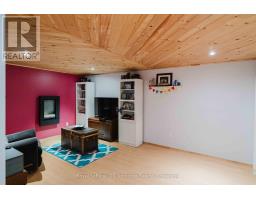 255 ROWE STREET - 21