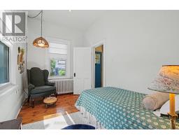 174 NEEVE STREET - 18