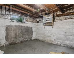 174 NEEVE STREET - 38
