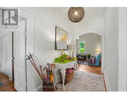 174 NEEVE STREET - 6