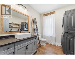 34 GOSHEN STREET N - 10