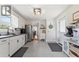 34 GOSHEN STREET N - 4