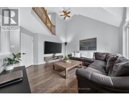 15 CAMM CRESCENT - 10