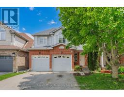 15 CAMM CRESCENT - 2