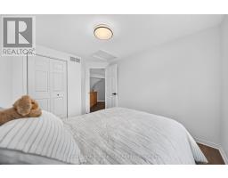 15 CAMM CRESCENT - 27