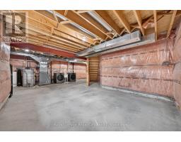 15 CAMM CRESCENT - 34