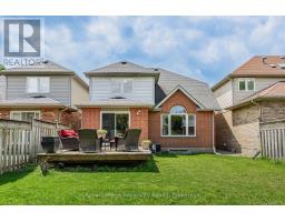 15 CAMM CRESCENT - 41
