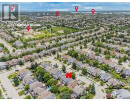15 CAMM CRESCENT - 48