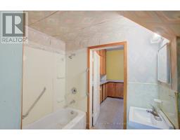 61 ST. JOHN STREET S - 16