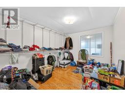 232 PICTON STREET W - 26