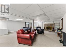 232 PICTON STREET W - 34
