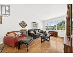 29 DELMAR BOULEVARD - 9