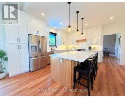21 DEVINWOOD AVENUE - 12