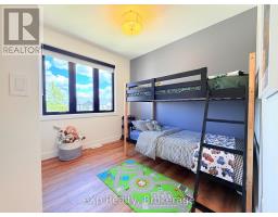 21 DEVINWOOD AVENUE - 18