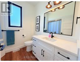 21 DEVINWOOD AVENUE - 19