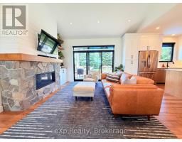 21 DEVINWOOD AVENUE - 8