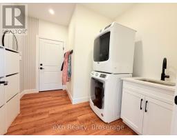 21 DEVINWOOD AVENUE - 9