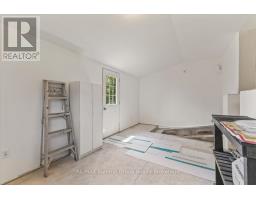 260 VICTORIA STREET W - 15