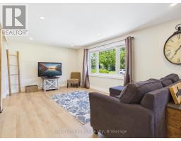 25 INVERLYN CRESCENT N - 9