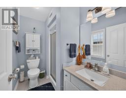 13 WATERGATE DRIVE - 21