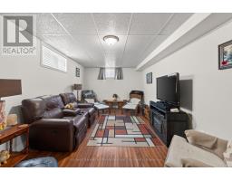 13 WATERGATE DRIVE - 22