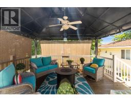 13 WATERGATE DRIVE - 36