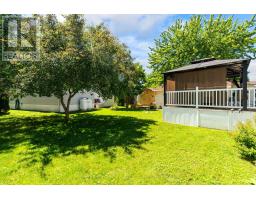 13 WATERGATE DRIVE - 42