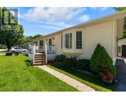 13 WATERGATE DRIVE - 46