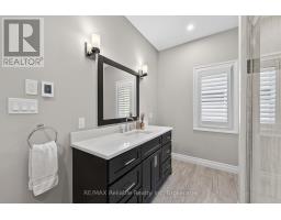 13 THIMBLEWEED DRIVE - 18