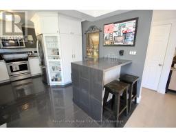 8 ROSEWOOD AVENUE - 19