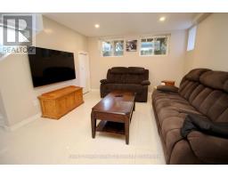 8 ROSEWOOD AVENUE - 36