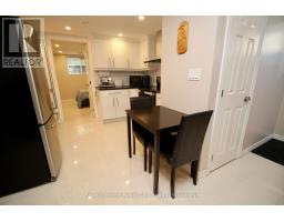 8 ROSEWOOD AVENUE - 38