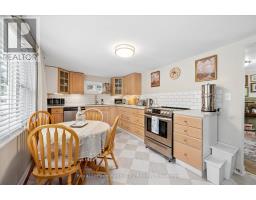 10 MACVILLE AVENUE - 12