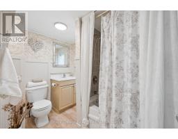 10 MACVILLE AVENUE - 17