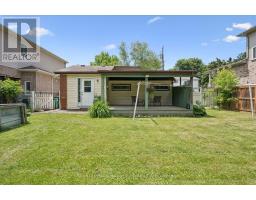 10 MACVILLE AVENUE - 22