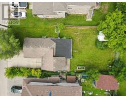 10 MACVILLE AVENUE - 27