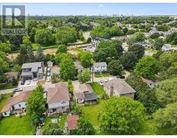 10 MACVILLE AVENUE - 28