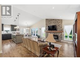 323079 DURHAM ROAD E - 6