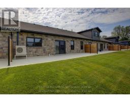 40 - 1182 QUEEN STREET - 15