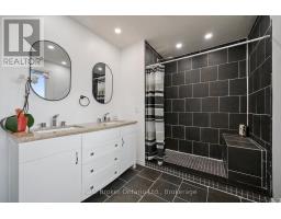 170 ELMSLIE PLACE - 13