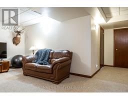 81 SOUTHVALE ROAD - 32