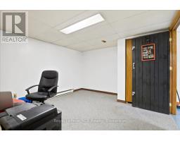 111466 GREY RD 14 - 32