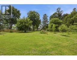 120 WELLINGTON 7 ROAD - 34