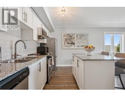 102 - 104 SUMMIT RIDGE DRIVE - 23