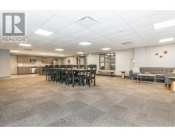 102 - 104 SUMMIT RIDGE DRIVE - 44